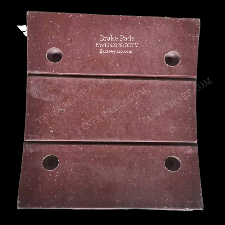 YP31(307X90X25) 刹车片 摩擦片 Sintered brake pad.png