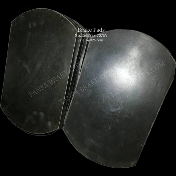 工业P2V-220盘式制动器片刹车摩擦衬垫.png